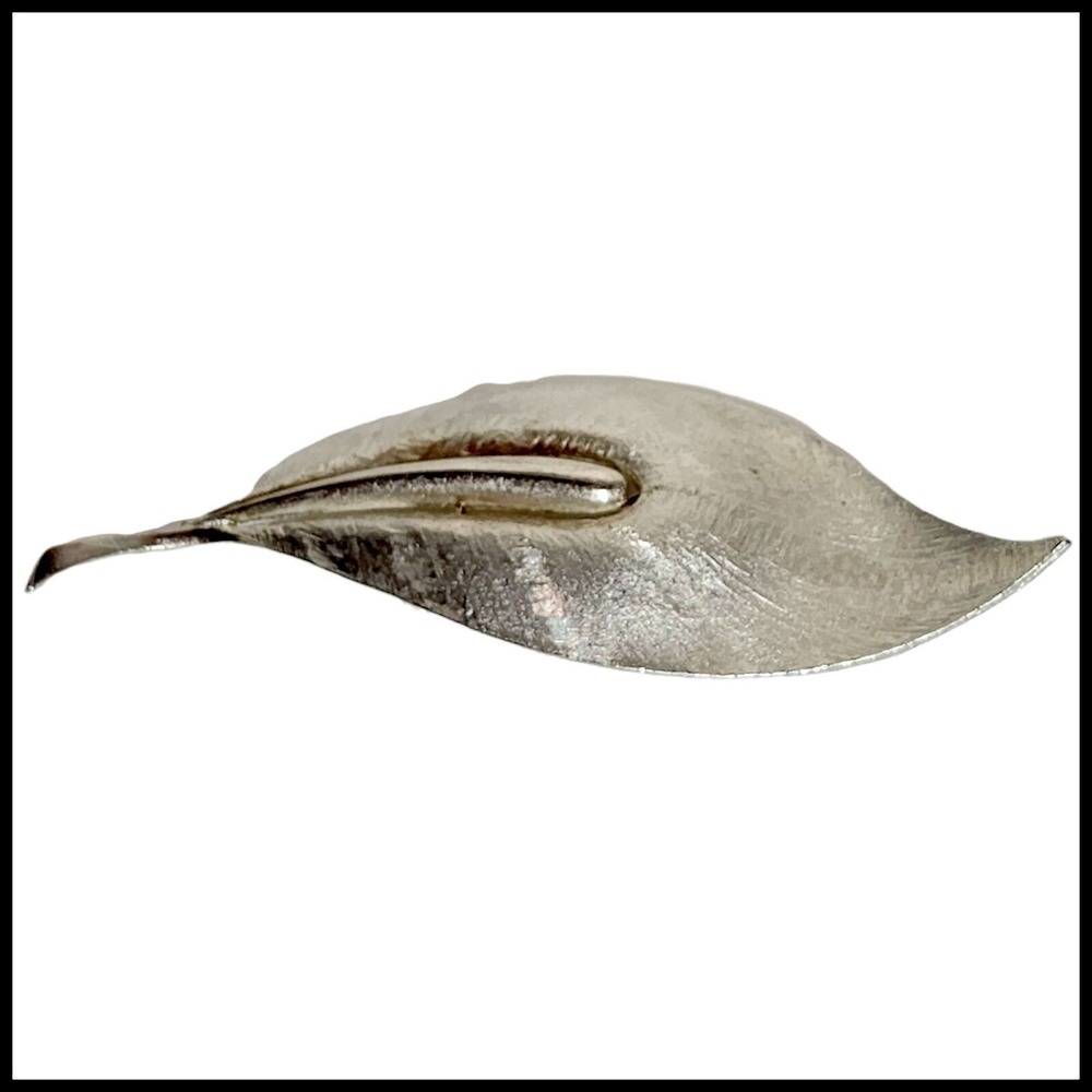Vintage Leaf Brooch 1970's Silver Tone Pin Texturized